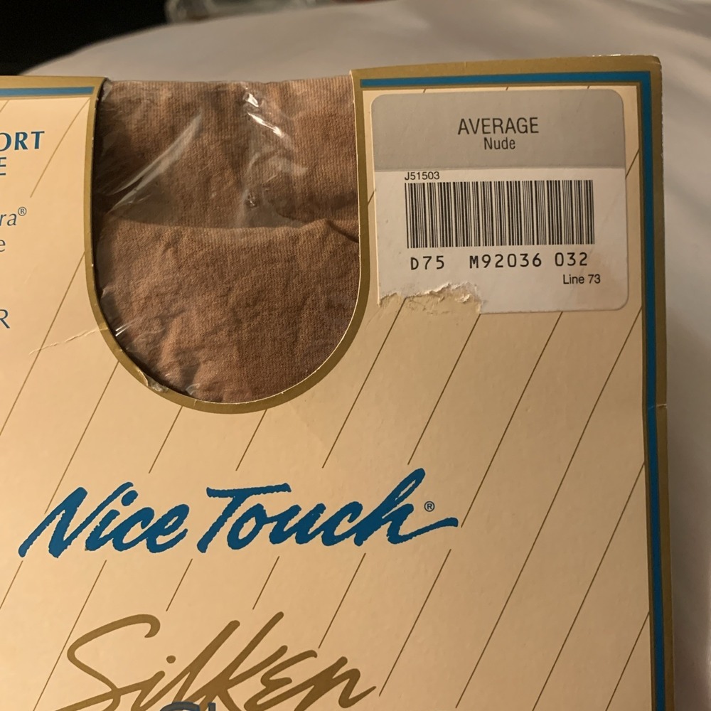 Lot Of 2 Vintage Nice Touch Silken Sheers 70 Denier Lycra Average Nude & Taupe - Picture 8 of 13
